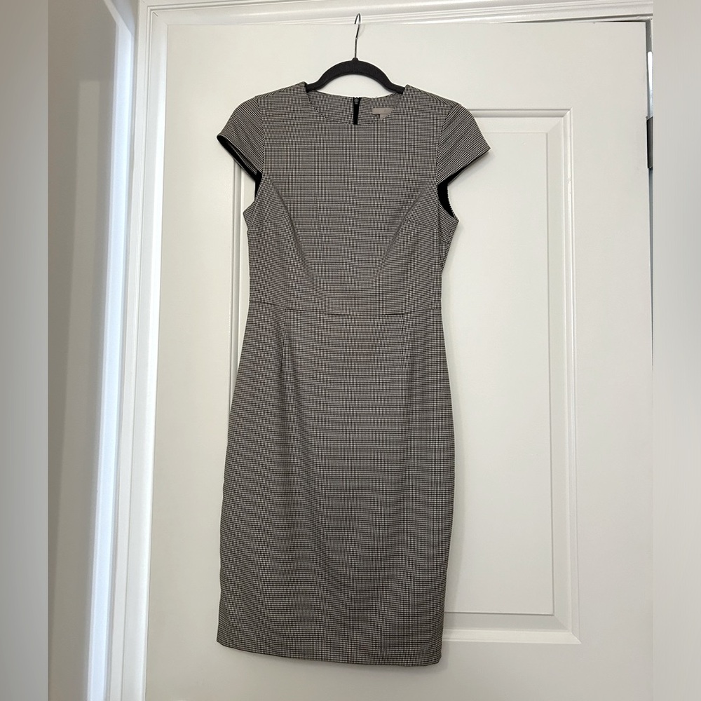 NWT Houndstooth sheath dress XS